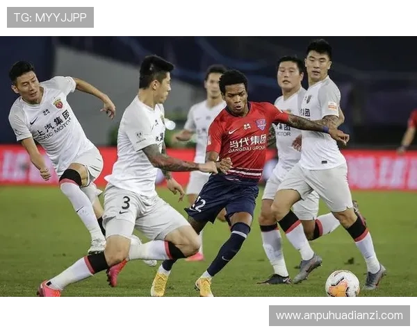 萨达尔球场新赛季首场对战吸引球迷关注，期待精彩表现